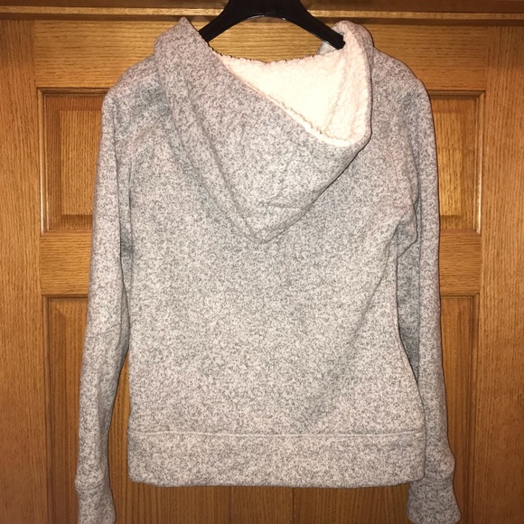 ACG-Nike Athletic Pull Over - Picture 3 of 3